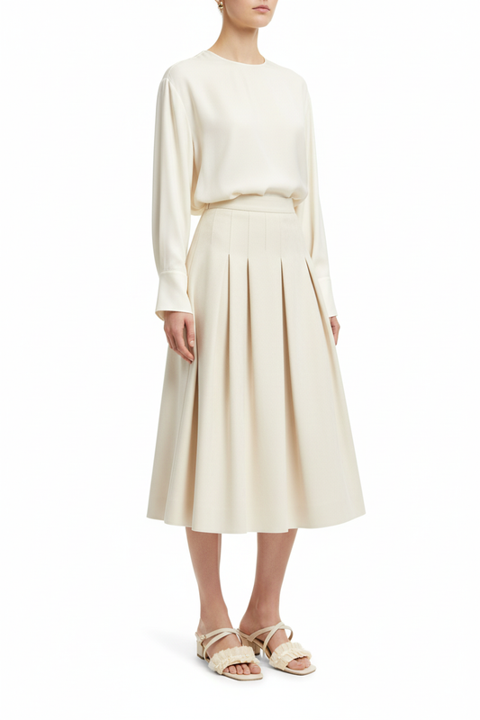 Cream French-Italian Chic Look